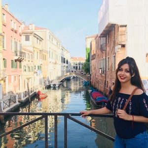Meet your Posher, Melissa